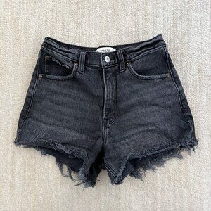 Abercrombie & Fitch 90s Relaxed High Rise Distressed Jeans Denim Shorts 26/2